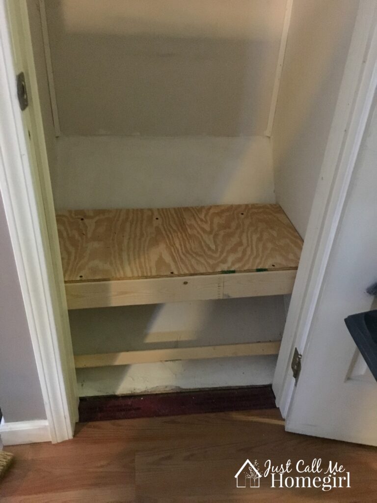 closetfloorraisedranch