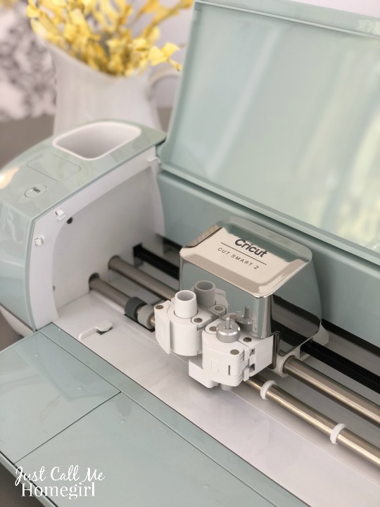 Smart Cutting Machine: Cricut Explore Air 2 For Beginners: Getting