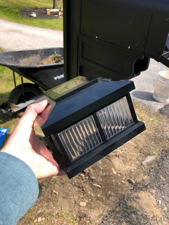 Black solar cap light for a mailbox from Mayne