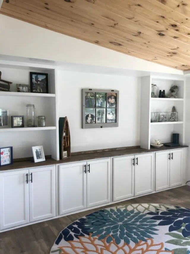 cropped-built-ins-using-upper-cabinets-at-cottage.jpg