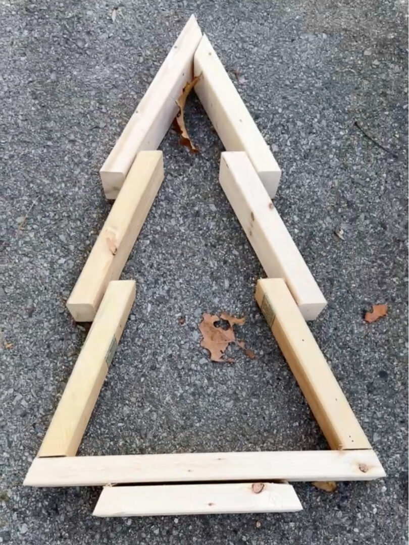 2x4 Christmas Tree Porch Sign